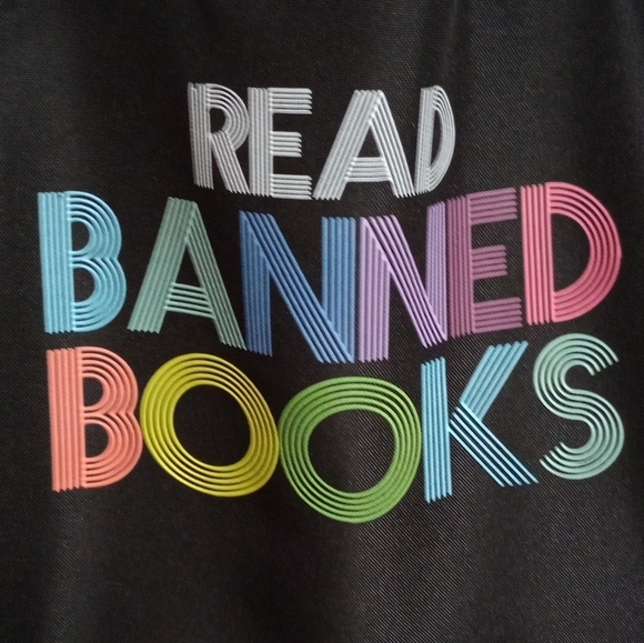 READ BANNED BOOKS tote/bag 🛍️ - Picture 3 of 9
